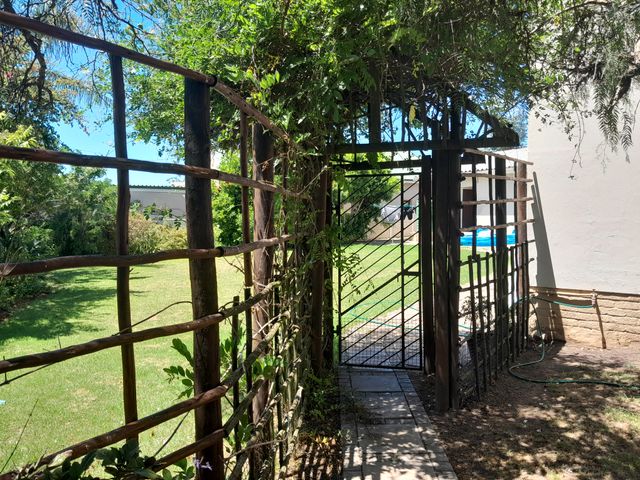 4 Bedroom Property for Sale in Albertinia Western Cape